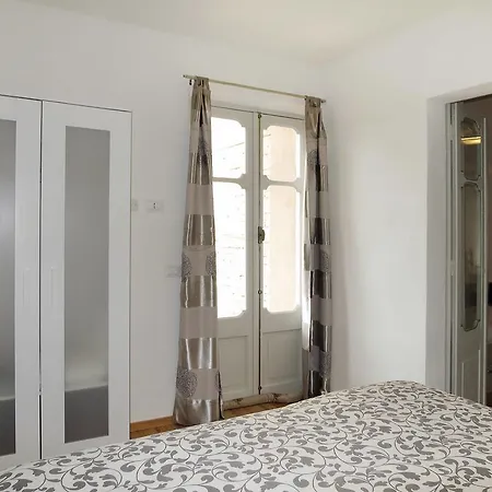 La Maggiorina Apartment *